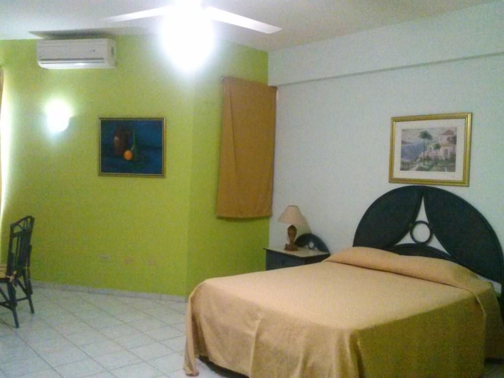 Apartahotel Jardines Metropolitanos Santiago De Los Caballeros Zimmer foto
