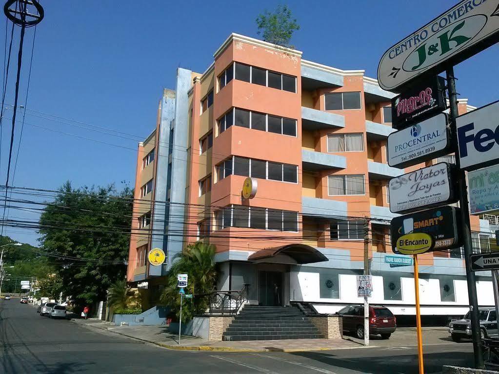 Apartahotel Jardines Metropolitanos Santiago De Los Caballeros Exterior foto